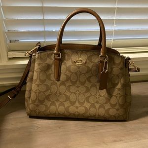 Coach Purse, crossbody shoulder strap